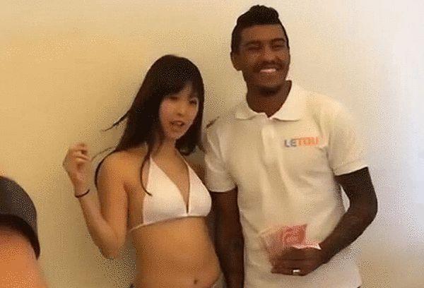 黑人巨大白妞喷水
