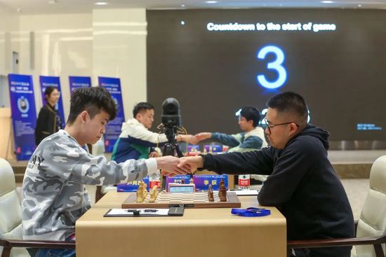 魅惑的她